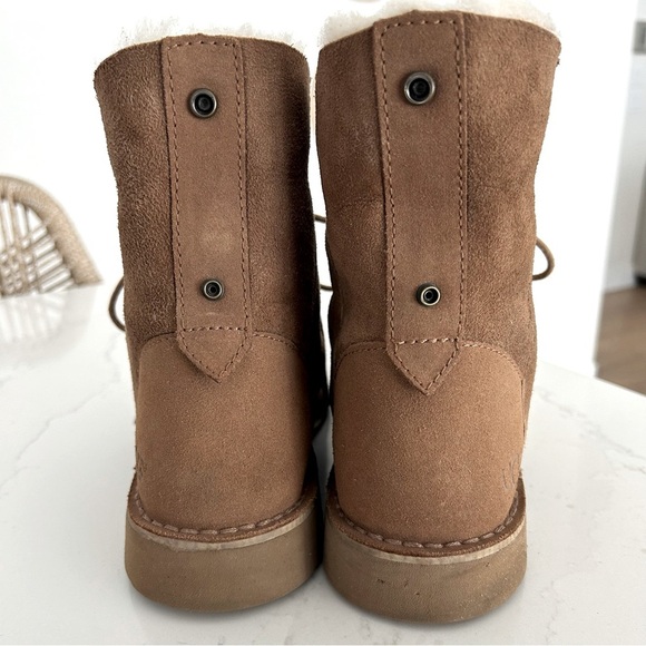 Ugg Quincy Desert Boot Bootie Lace Up Suede Shearling Cabincore Boho Tan Size 9 - Picture 7 of 10